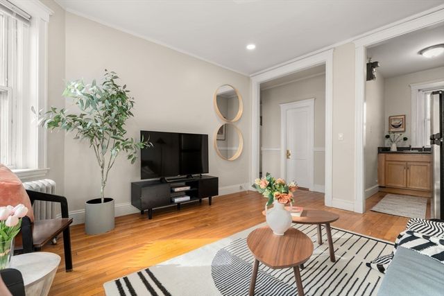 311 Allston St 11, Boston, MA 02135