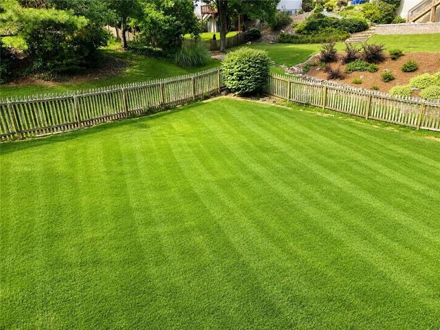 6307 Braidwood Overlook NW, Acworth, GA 30101