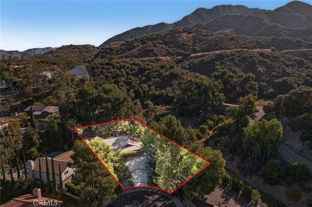 10919 Deliban Street, Tujunga, CA 91042