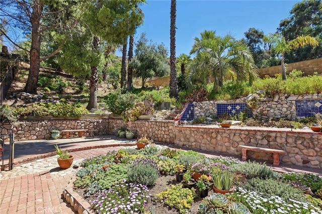 10919 Deliban Street, Tujunga, CA 91042