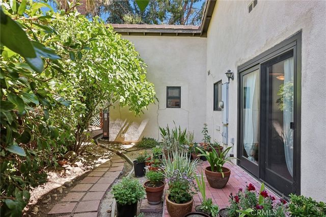 10919 Deliban Street, Tujunga, CA 91042