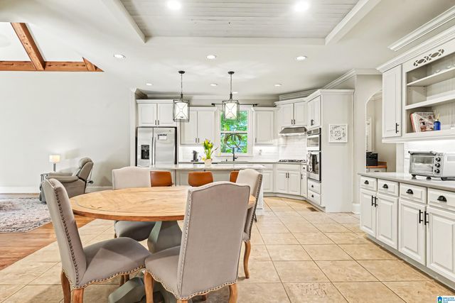 1608 HARDWOOD PARK CIRCLE, Hoover, AL 35242