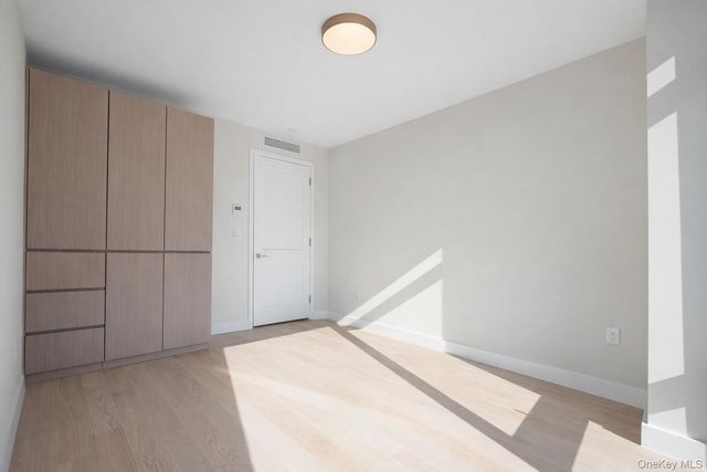 38-20 Parsons Boulevard 426, Flushing, NY 11354