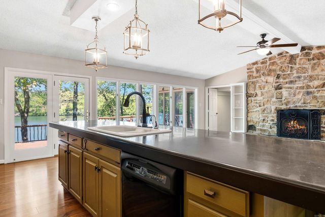 255 Springbrook Drive, Hot Springs, AR 71913