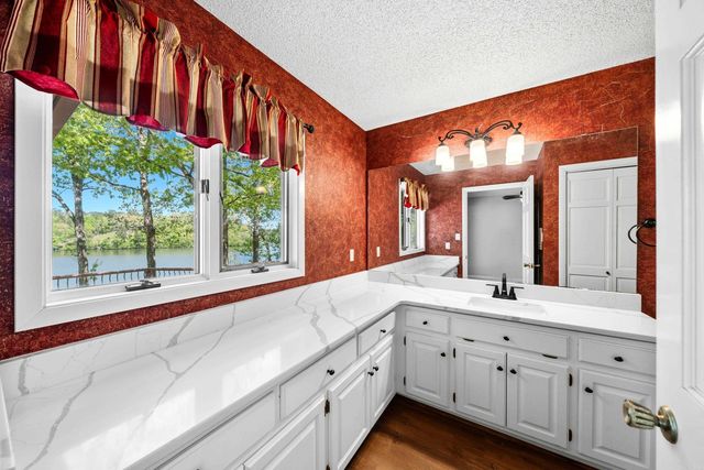 255 Springbrook Drive, Hot Springs, AR 71913