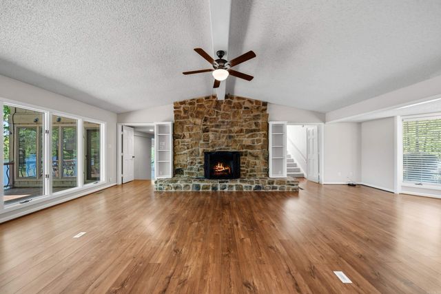 255 Springbrook Drive, Hot Springs, AR 71913