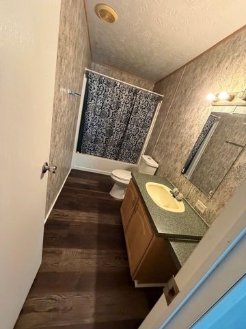 8 Lake View Drive, Huntsville, TX 77320