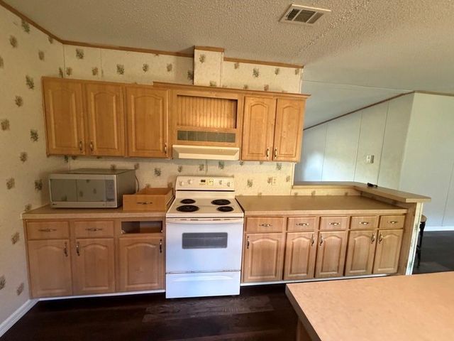 8 Lake View Drive, Huntsville, TX 77320