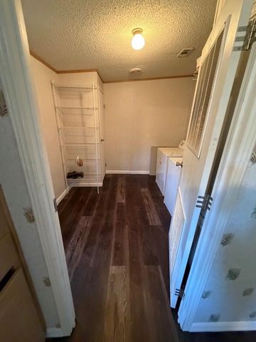 8 Lake View Drive, Huntsville, TX 77320