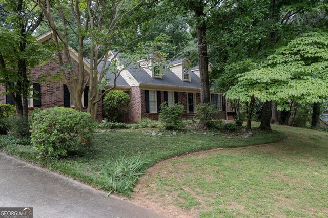 2858 Livsey Drive, Tucker, GA 30084