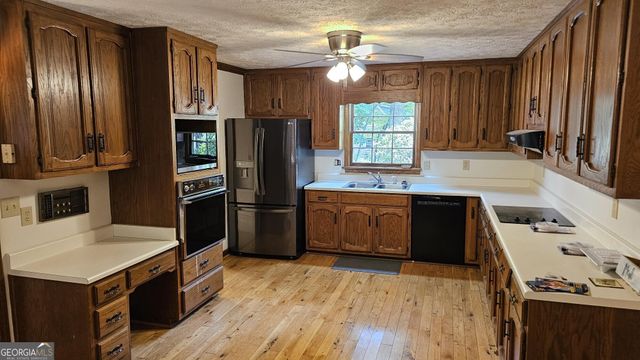 2858 Livsey Drive, Tucker, GA 30084