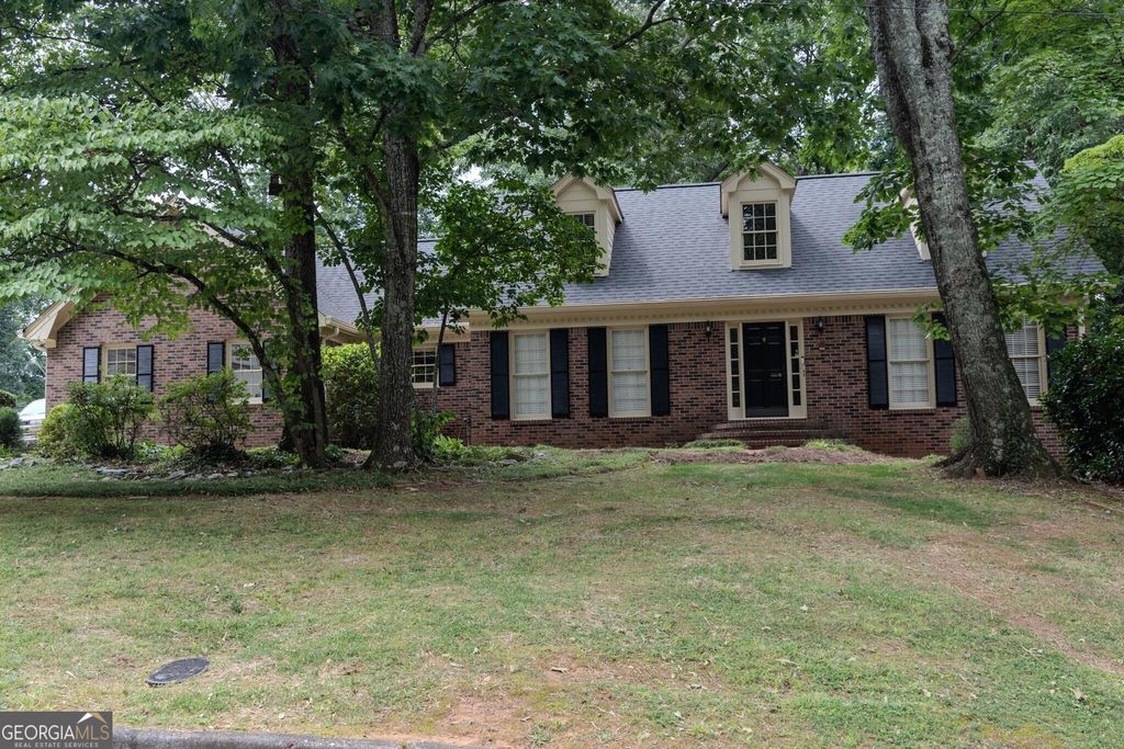 2858 Livsey Drive, Tucker, GA 30084