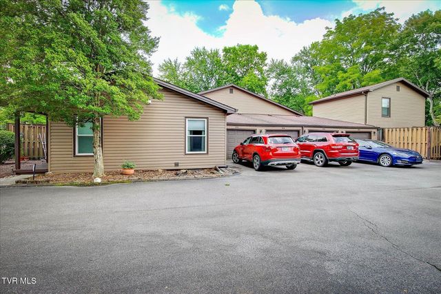 501 Pilgrim Court A, Johnson City, TN 37601