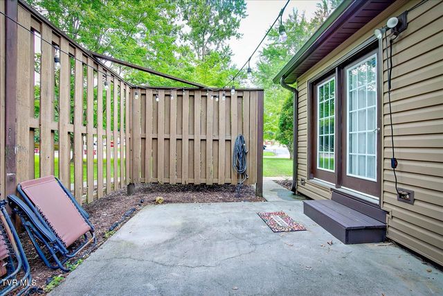 501 Pilgrim Court A, Johnson City, TN 37601