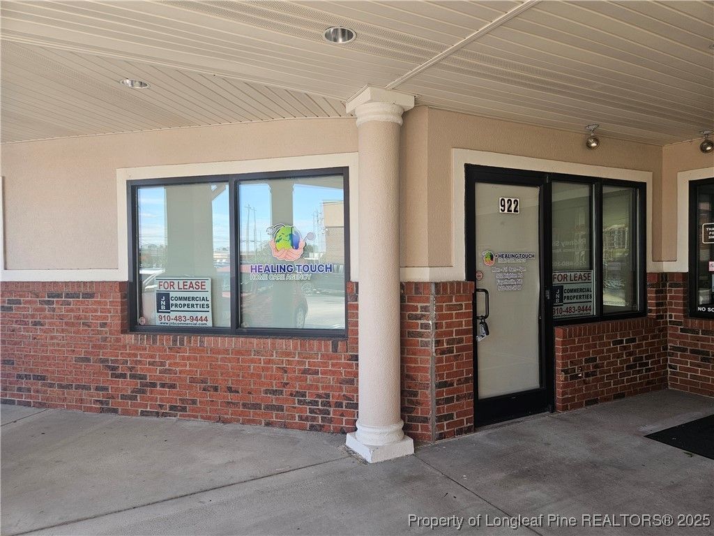 922 Brighton Road, Fayetteville, NC 28314 — photo 2