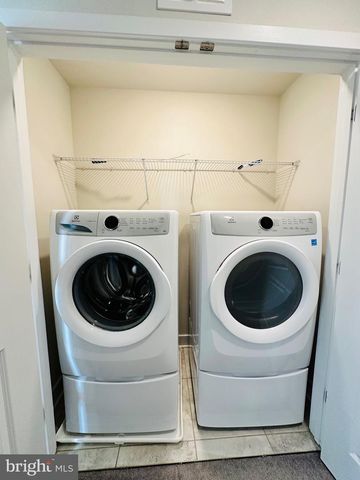 5835 KATE CHOPIN PL, White Plains, MD 20695