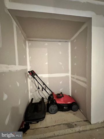 5835 KATE CHOPIN PL, White Plains, MD 20695