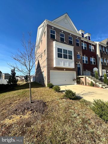 5835 KATE CHOPIN PL, White Plains, MD 20695