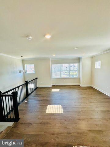 5835 KATE CHOPIN PL, White Plains, MD 20695