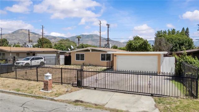 7115 Newbury, San Bernardino, CA 92404