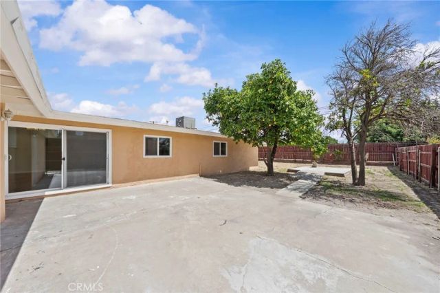 7115 Newbury, San Bernardino, CA 92404