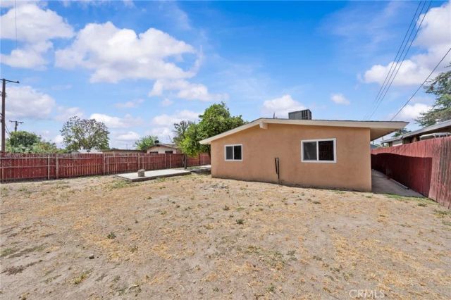 7115 Newbury, San Bernardino, CA 92404