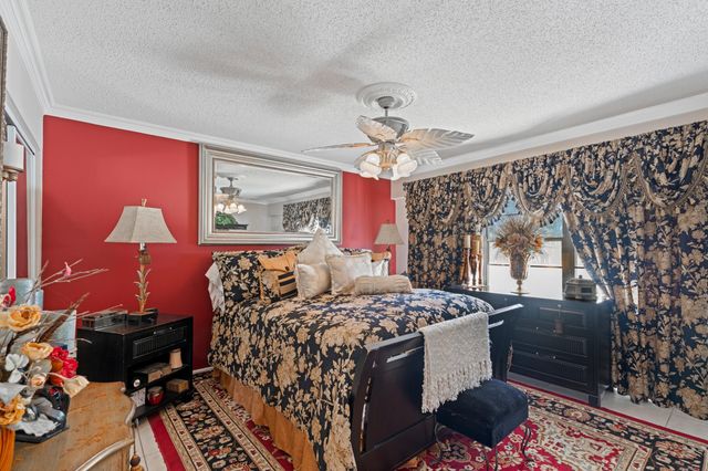 581 Mansfield N, Boca Raton, FL 33434