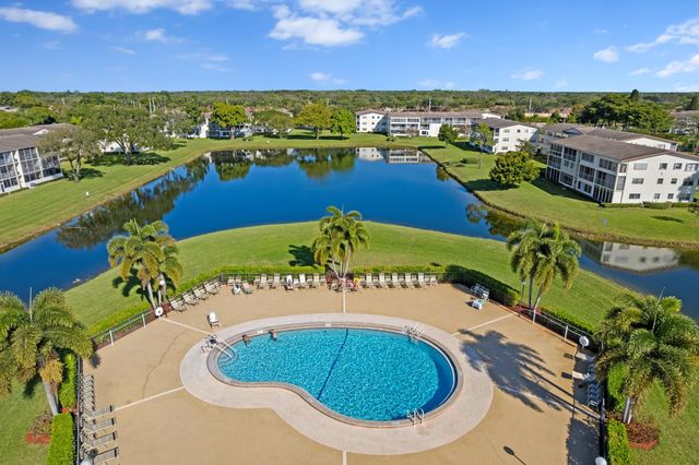 581 Mansfield N, Boca Raton, FL 33434