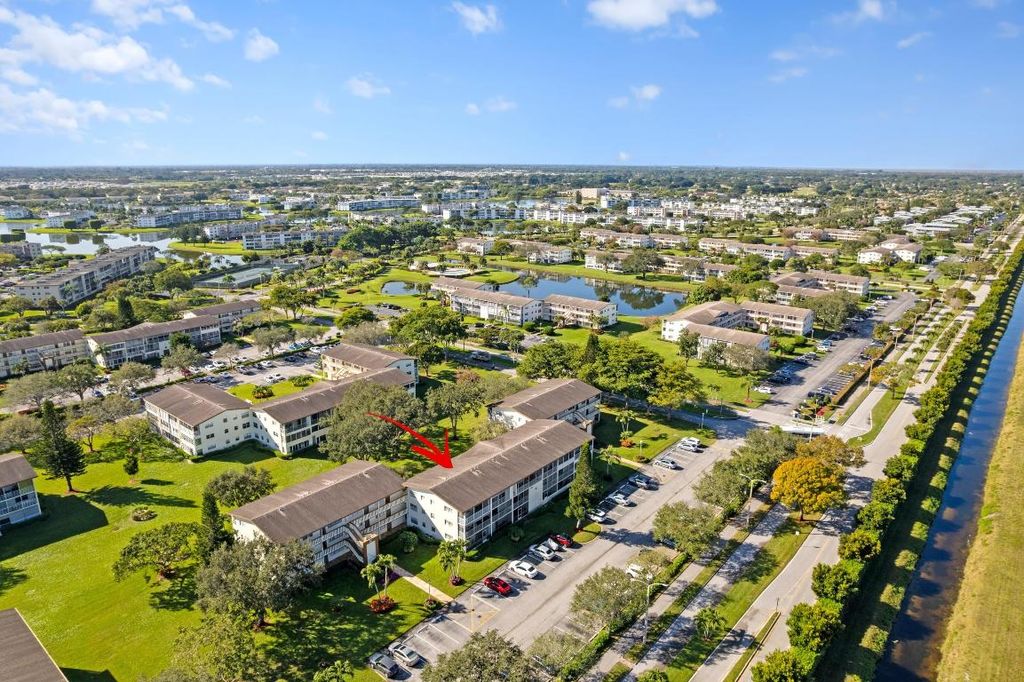 Image 30 of property listing at 581 Mansfield N, Boca Raton, FL 33434