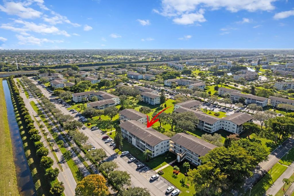 Image 31 of property listing at 581 Mansfield N, Boca Raton, FL 33434