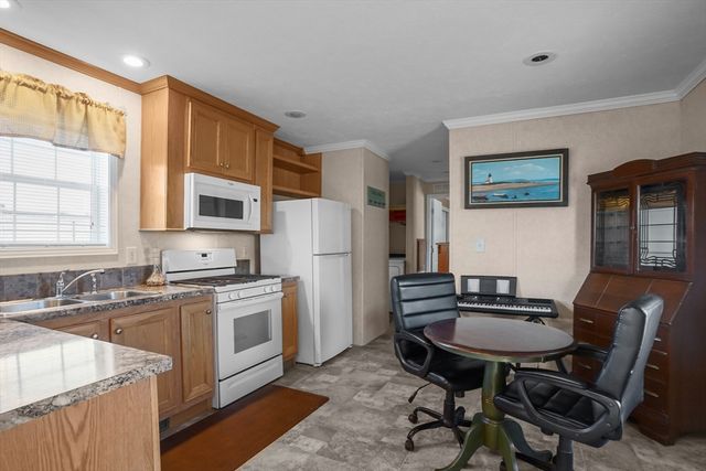 28 Terry Drive, Attleboro, MA 02703