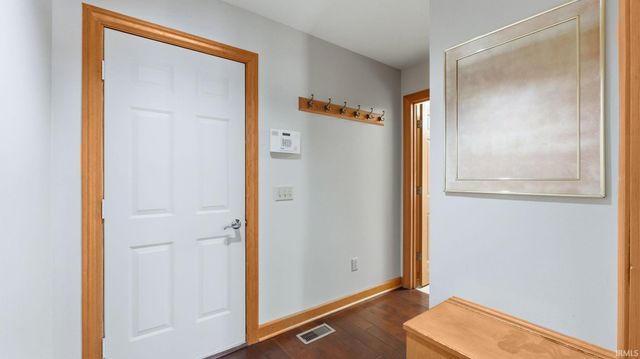 6409 Beaver Creek Court, Fort Wayne, IN 46814