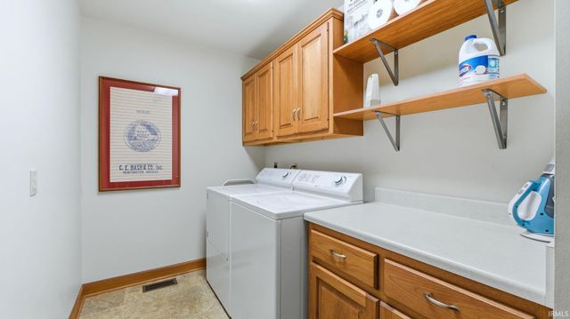 6409 Beaver Creek Court, Fort Wayne, IN 46814