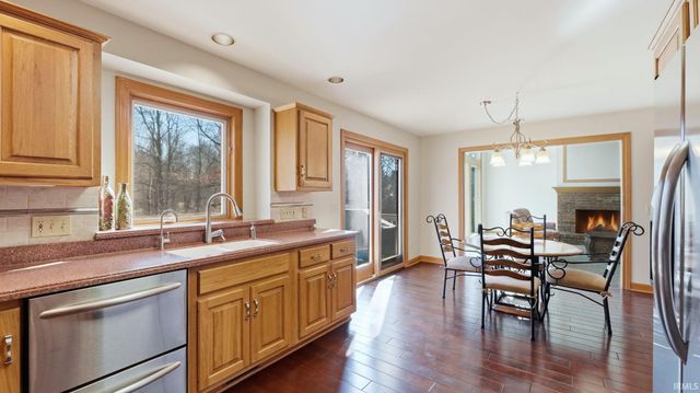 6409 Beaver Creek Court, Fort Wayne, IN 46814