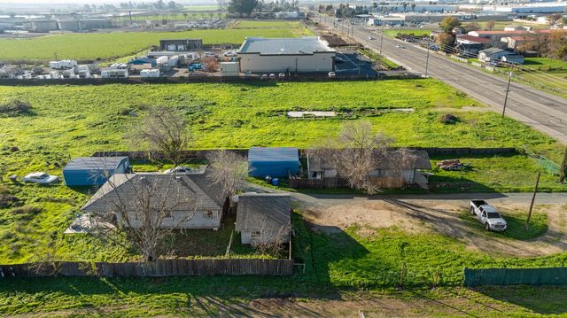2256 W Yosemite Ave, Manteca, CA 95337