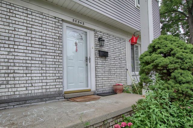 38343 Carolon Blvd, Westland, MI 48185