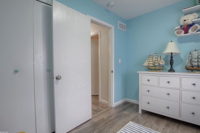 38343 Carolon Blvd, Westland, MI 48185