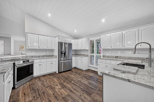 832 W First Street, Blue Ridge, GA 30513