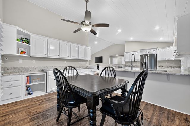 832 W First Street, Blue Ridge, GA 30513