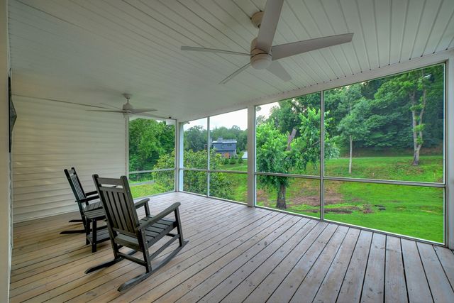 832 W First Street, Blue Ridge, GA 30513