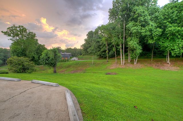 832 W First Street, Blue Ridge, GA 30513