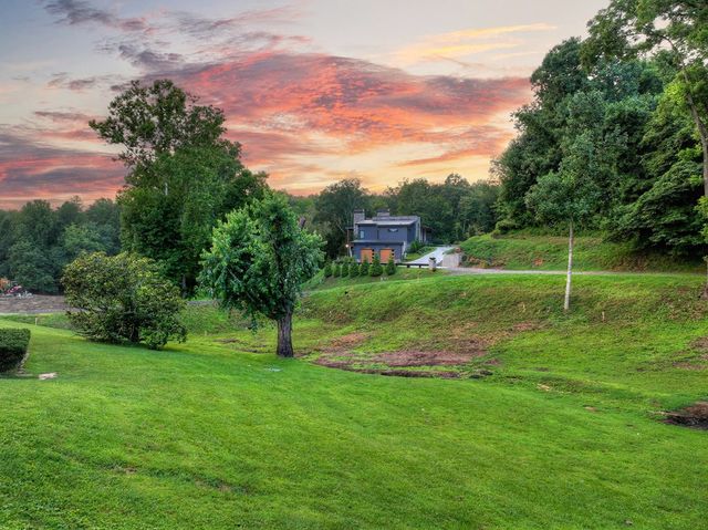 832 W First Street, Blue Ridge, GA 30513