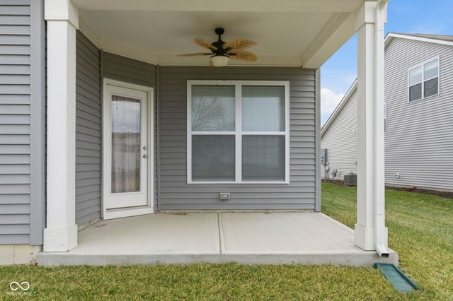 4298 Red Barn Drive, Whitestown, IN 46075