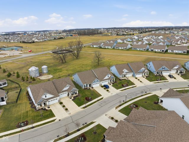 4298 Red Barn Drive, Whitestown, IN 46075