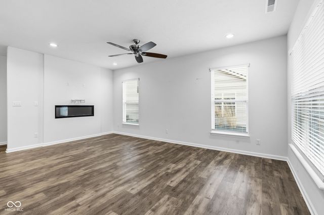 4298 Red Barn Drive, Whitestown, IN 46075