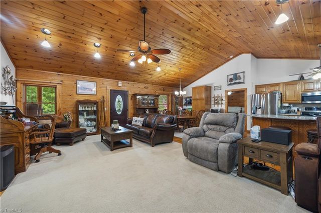 214 Harbor Ridge Drive, Connelly Springs, NC 28612