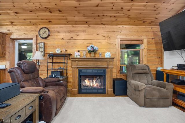 214 Harbor Ridge Drive, Connelly Springs, NC 28612