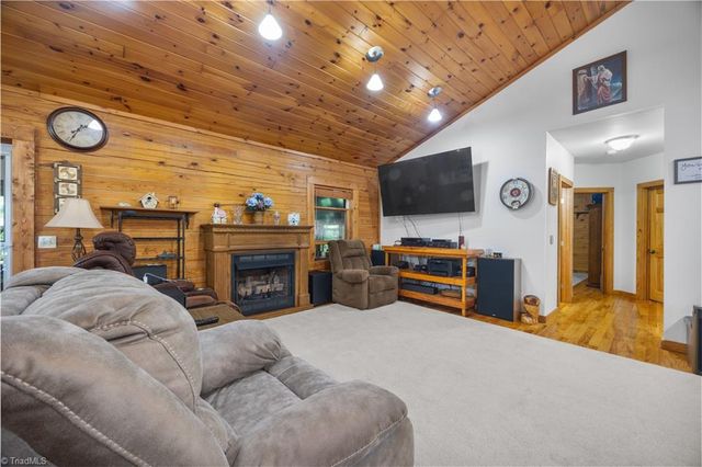 214 Harbor Ridge Drive, Connelly Springs, NC 28612