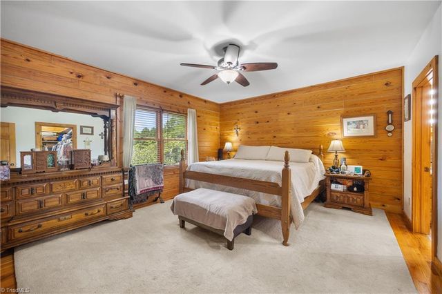 214 Harbor Ridge Drive, Connelly Springs, NC 28612