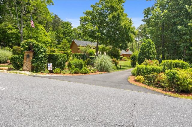 214 Harbor Ridge Drive, Connelly Springs, NC 28612